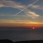 بيت ضيافة Sunset Seaview Marsalforn