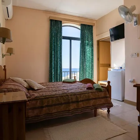 Sunset Seaview Pensionat 4*