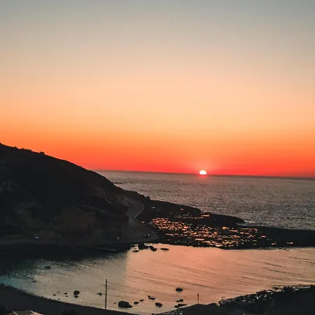 Sunset Seaview Pensionat Marsalforn