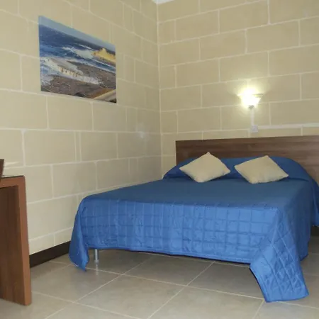 Sunset Seaview Марсалфорн