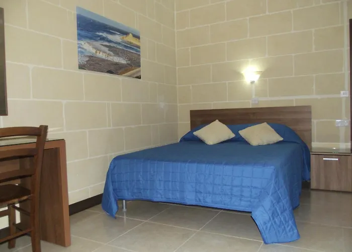 Sunset Seaview Марсалфорн