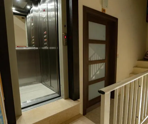 Sunset Seaview Gasthuis 4*